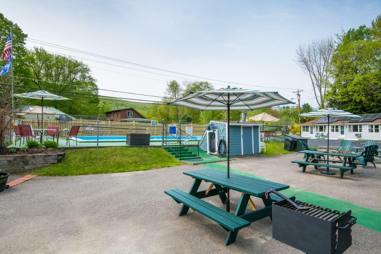 Mt. Liberty Cabins & Motel Линкълн Екстериор снимка